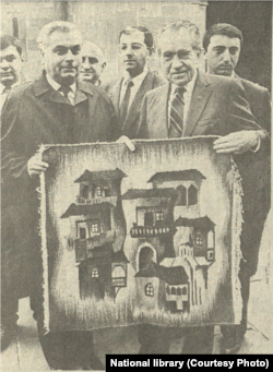 ირაკლი ანდრიაძე (მარცხნივ) და რიჩარდ ნიქსონი. თბილისი. 1991 წლის 30 მარტი