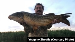 Любимое хобби Евгения Жовтиса — рыбалка