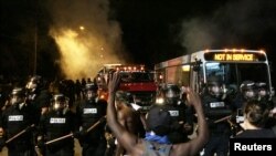 Nekoliko desetina demonstranata blokiralo je auto-put, Severna Karolina 20. septembar