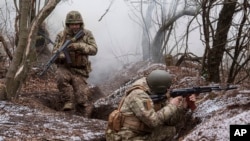 Pentru a evita încercuirea, armata ucraineană anunță că s-a retras din zona localității Velika Novosilka din regiunea Donețk.