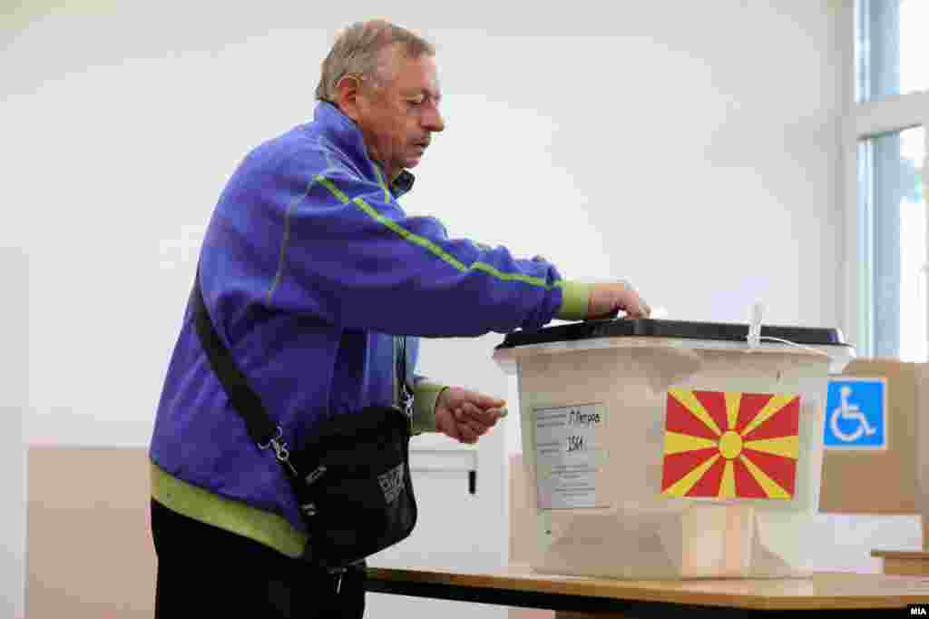 Во овој втор круг нема цензус, односно, ќе биде избран оној кандидат кој ќе освои повеќе гласови