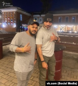 O fotografie de pe rețelele sociale cu doi cubanezi în Rusia.