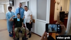 Očekuje se da će Vladyslav morati proći kroz nekoliko operacija kako bi povratio sposobnost govora.