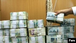 Се помалку пари во државната каса