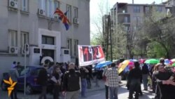 Стотина културни работници на протест пред ресорното министерство