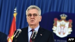 Nikolić: Ako budu ubijani Srbi, ne samo vojska, svi ćemo da idemo.