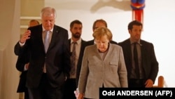 Predsednik CSU Horst Zehofer i kancelarka Angela Merkel
