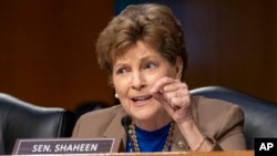 სენატორი ჯინ შაჰინი (დემოკრატი ნიუ-ჰემფშირიდან) ტელევიზიების წინააღმდეგ „ქართული ოცნების“ საჩივრებს ეხმაურება