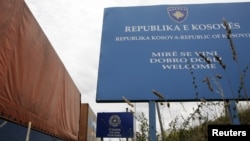 Situacija sa nepriznavanje pasoša traje već oko pet dana, a putnici su uglavnom neobavešteni