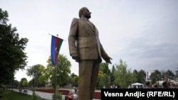 Otvaranje Tašmajdana i otkrivanje spomenika diktatoru