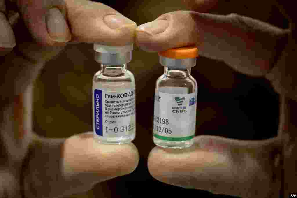 МАКЕДОНИЈА - Преку механизмот Ковакс ќе бидат распределени вкупно 337,2 милиони вакцини против ковид-19, од кои, Македонија ќе добие 103 200 дози. Ковакс иницијативата на Обединетите нации планира да ги испорача овие вакцини во првата половина од годинава во 145 земји во светот. Според Ан Линдстранд од Светската здравствена организација, испораките би можеле да почнат кон крајот на февруари.