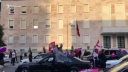 Partia Socialiste feston në sheshin e Tiranës