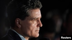 Independentul Nicușor Dan a câștigat alegerile prezidențiale din România de duminică, 18 mai, cu aproape 54 la sută din voturi, învingându-l pe liderul AUR, suveranistul George Simion, care a obținut peste 46% din sufragii.