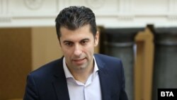 Кирил Петков