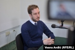 Nikola Burazer, drejtor i programit të Qendrës joqeveritare për Politikë Bashkëkohore në Beograd.