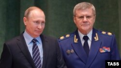 Владимир Путин и Юрий Чайка на заседании коллегии Генпрокуратуры РФ, март 2017 года