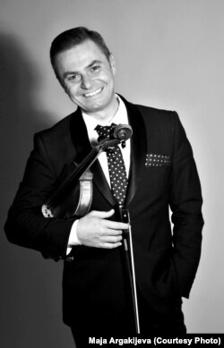 Владимир Костов, виолинист