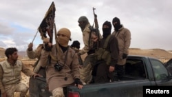 Pjesëtarë të Al-Nusras, dhjetor 2015