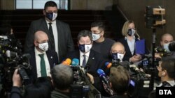 Представители на "Демократична България" след консултациите при президента Радев.