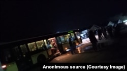 Radnik iz Vijetnama poslao je RSE fotografiju autobusa koji ih čeka za preseljenje