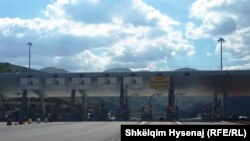 Pikat e pagesës së autostradës në Rrugën e Kombit 