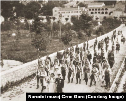 Povorka nakon službe u Cetinjskom manastiru