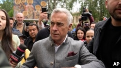 Călin Georgescu este acuzat de acțiuni contra ordinii constituționale. 