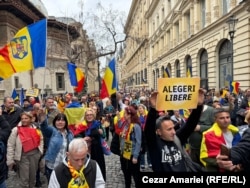AUR-ის მხარდამჭერები 26 მარტს, გეორგესკუს დაბადების დღეს, არჩევნების შედეგების გაუქმებას აპროტესტებენ.