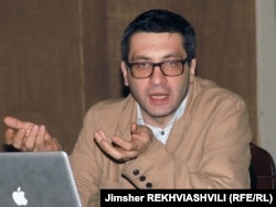 ლაშა ბაქრაძე