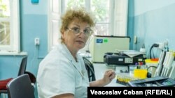 Elena Ceaglic, felcer laborant la spitalul raional Soroca