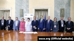 Участники переговорного формата 5+2 на встрече в Риме