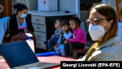 Regjistrimi i popullisisë në fshatin Vizbegovo në afërsi të Shkupit. 