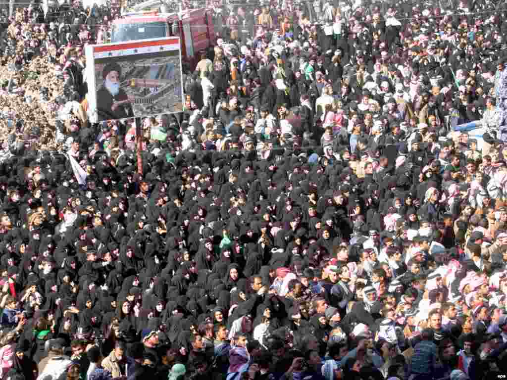 Шиитски аџии во светиот ирачки град Карбала