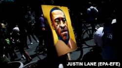 Protest "Black Lives Matter" u Brooklynu, New York, SAD, 8 juna 2020. 