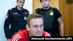 Ruski opozicioni političar, Aleksej Navaljni u pritvoru je proveo 30 dana zbog optužbe da je organizovao nedavne proteste protiv isključenja nezavisnih kandidata za septembarske izbore za gradsko vijeće Moskve.