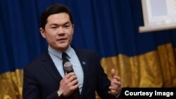 Айбек Тенизбай.