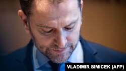 Igor Matovic leköszönő miniszterelnök sajtótájékoztatója a pozsonyi elnöki palotában 2021. március 30-án