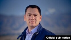 Омурбек Бабанов.