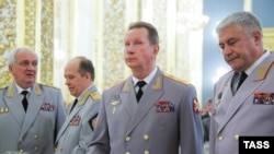 Глава МВД Владимир Колокольцев, командующий Росгвардией Виктор Золотов и глава ФСБ России Александр Бортников