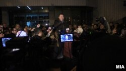 Архивска фотграфија - Претседателот на ВМРО-ДПМНЕ Никола Груевски се обрати на собраните граѓани пред ДИК 