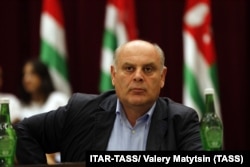 ასლან ბჟანია, აფხაზეთის დე ფაქტო რესპუბლიკის პრეზიდენტი