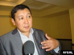 Акмат Алагушев.