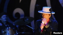 ბობ დილანი ვიეტნამში, ჰო ში მინში 2011 წლის 10 აპრილს გამართულ კონცერტზე