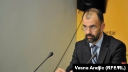 “Ćutite, jer možda niste podneli prijavu kada ste rođeni, možda i ne postojite!”: Vladimir Beljanski