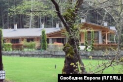 Къщата за гости на Александър Манолев край Сандански