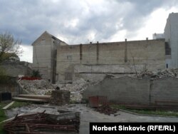 Mesto nekadašnje Komunalne banke i jermenskog spomenika, mart 2016.