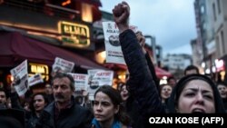 Protesti u Bešiktašu, dijelu Istanbula dan nakon referenduma