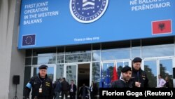 Pripadnici FRONTEX-a u Tirani 2019. godine