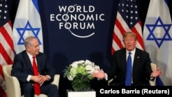 Дональд Трамп на встрече с премьер-министром Израиля Беньямином Нетаньяху в Давосе, Швейцария