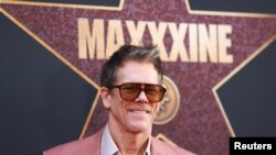 Кевин Бейкън